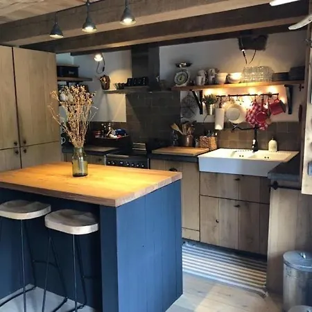 Semesterbostad Petite Maison D'amelotte *