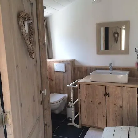 Holiday home Petite Maison D'amelotte Sainte-Cecile